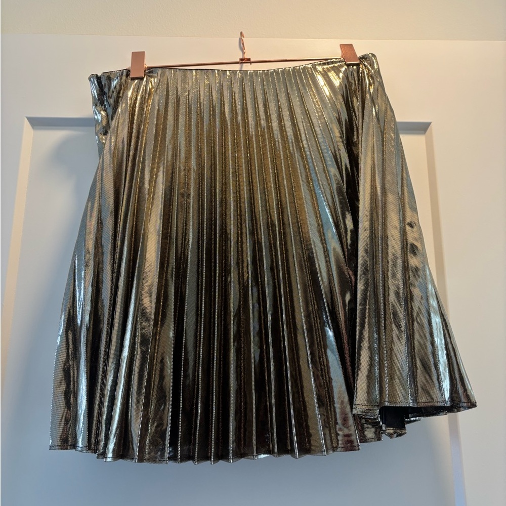 Maeve Anthropologie Metallic Pleated Mini Skirt – Gold – Size 8 – NWT
